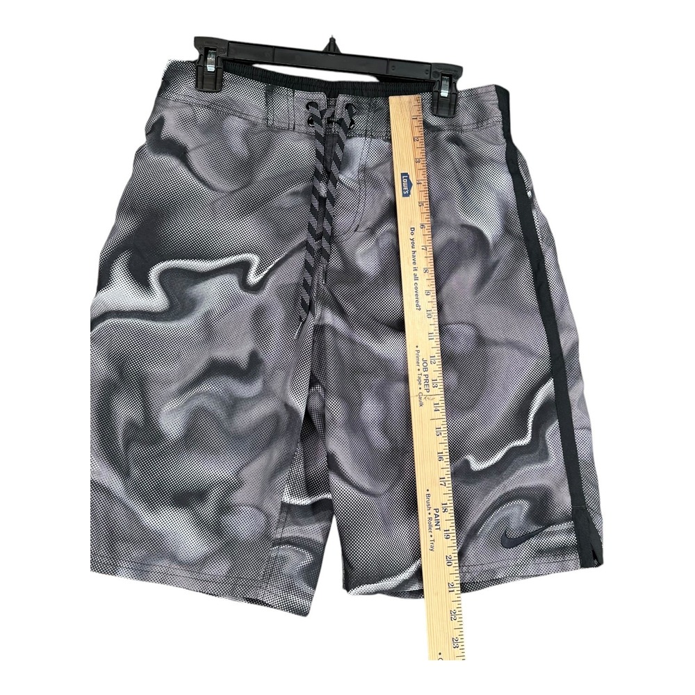 Nike Men's M Medium Gray Black Swirl Swim Trunks Pool Casual - Picture 9 of 16